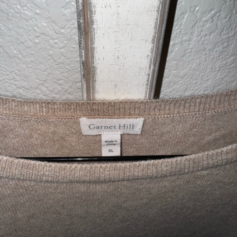 Garnet Hill 100% Cashmere Cream Layered Hem Sweater Crewneck Size XL - Picture 4 of 9